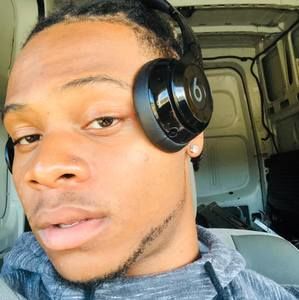 Meet your Posher, Taye